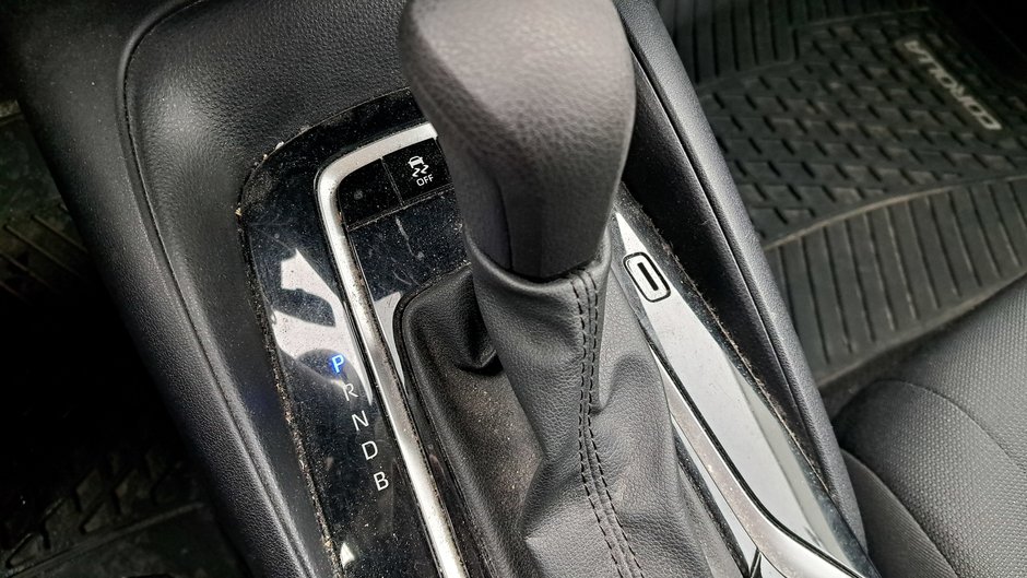 2022 Toyota Corolla LE-21