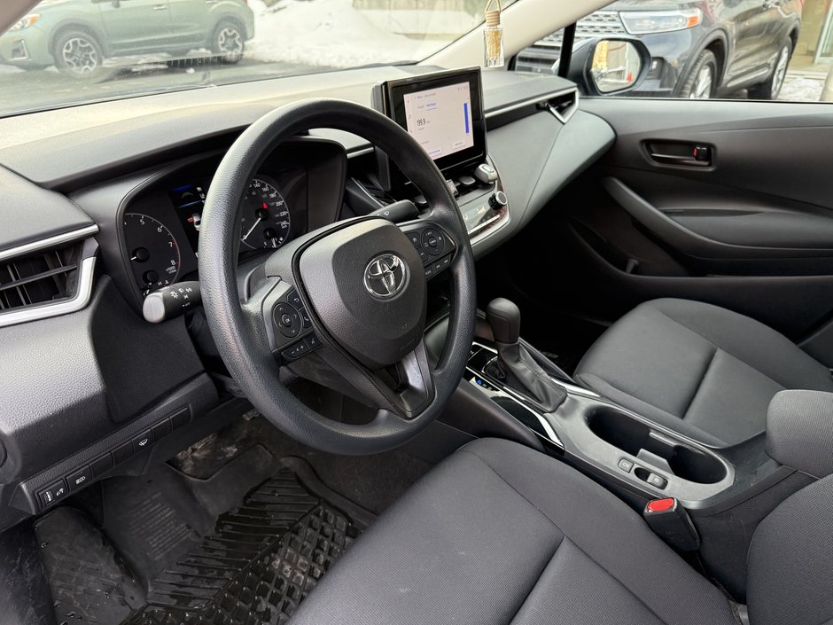 Toyota Corolla LE 2023-11