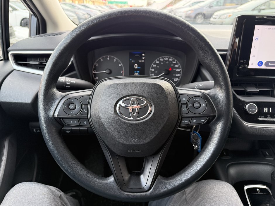 Toyota Corolla LE 2023-12