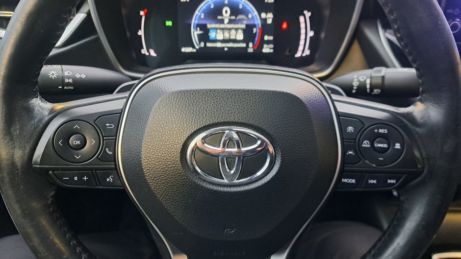 Toyota Corolla XSE CVT 2023-10
