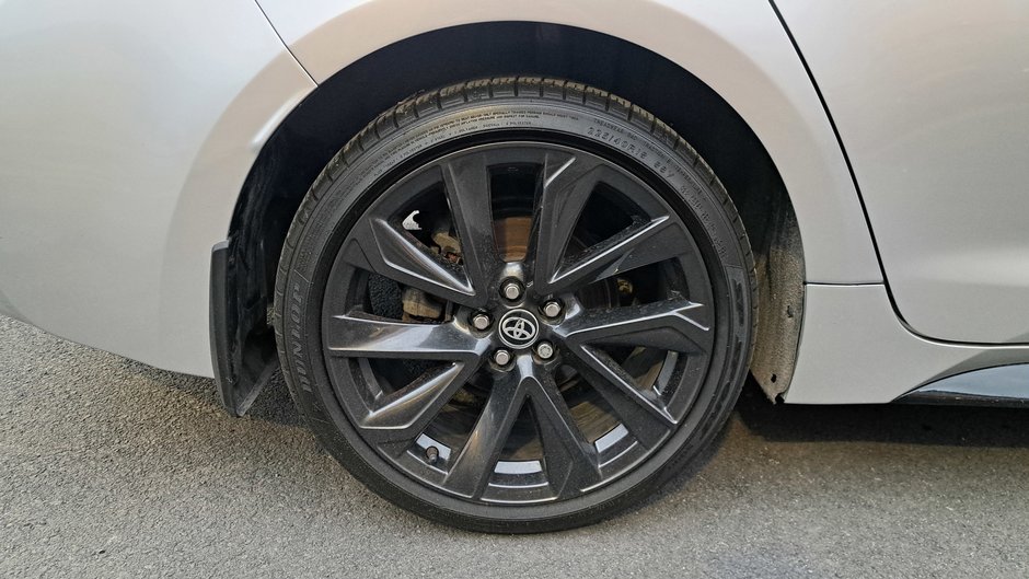 Toyota Corolla XSE CVT 2023-32