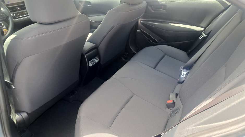 2023 Toyota Corolla-25