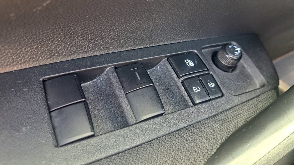 2023 Toyota Corolla-21