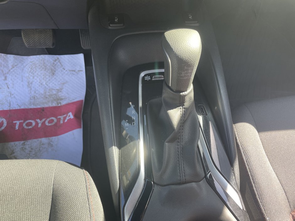 Toyota Corolla SE 2023-10