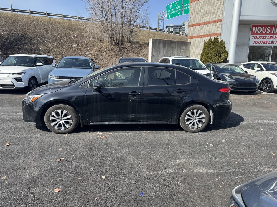Toyota Corolla Hybrid LE 2024-5