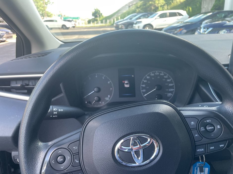 Toyota Corolla L 2024-9