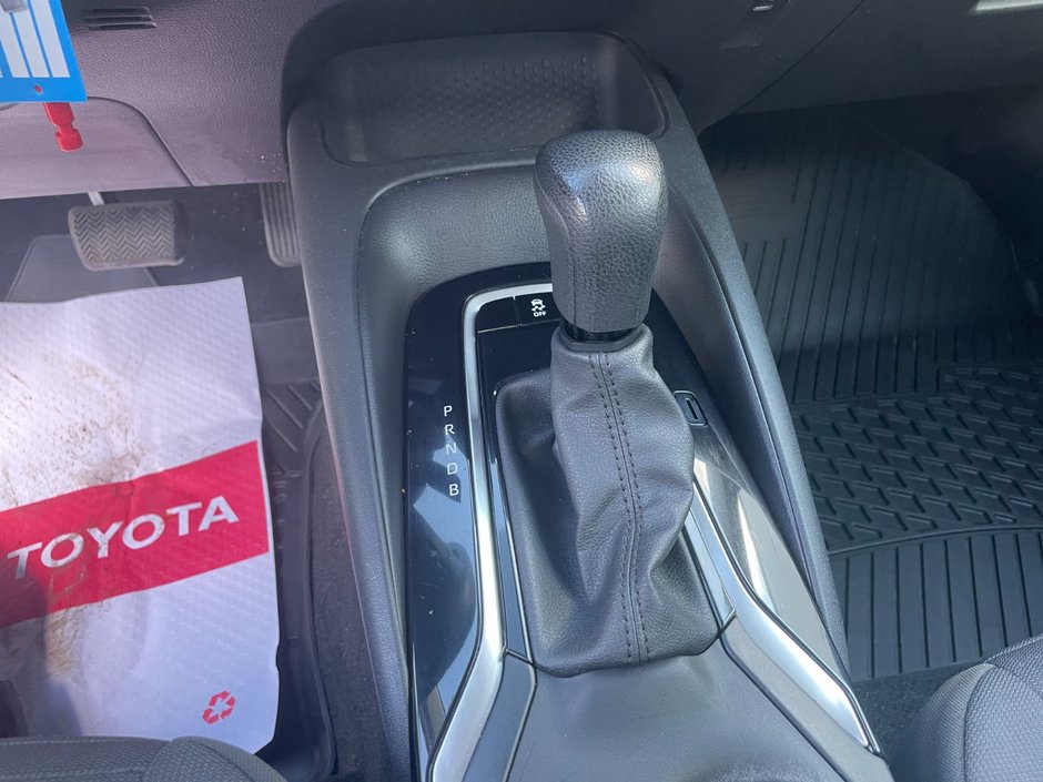 Toyota Corolla L 2024-11