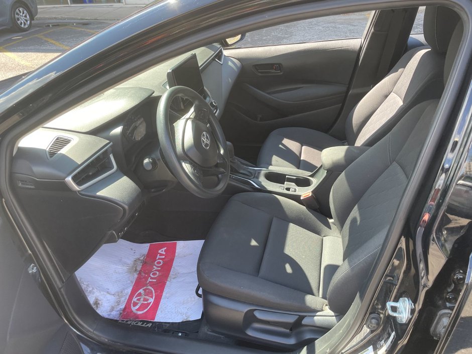 Toyota Corolla LE 2024-8