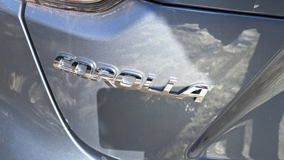 2025 Toyota Corolla AWD Hybrid LE-32