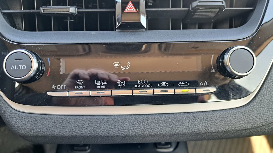 2025 Toyota Corolla AWD Hybrid LE-19