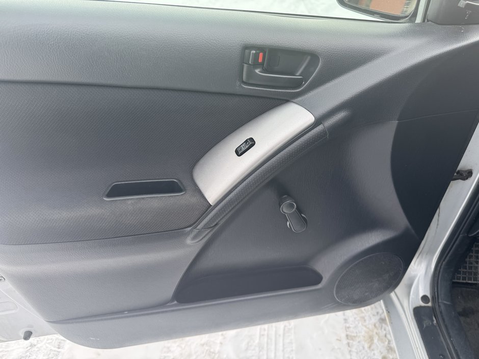 2005 Toyota Matrix XR-8