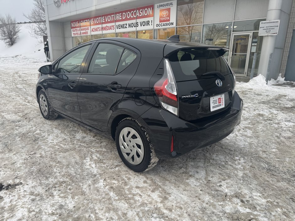 Toyota Prius c Upgrade 2019-13