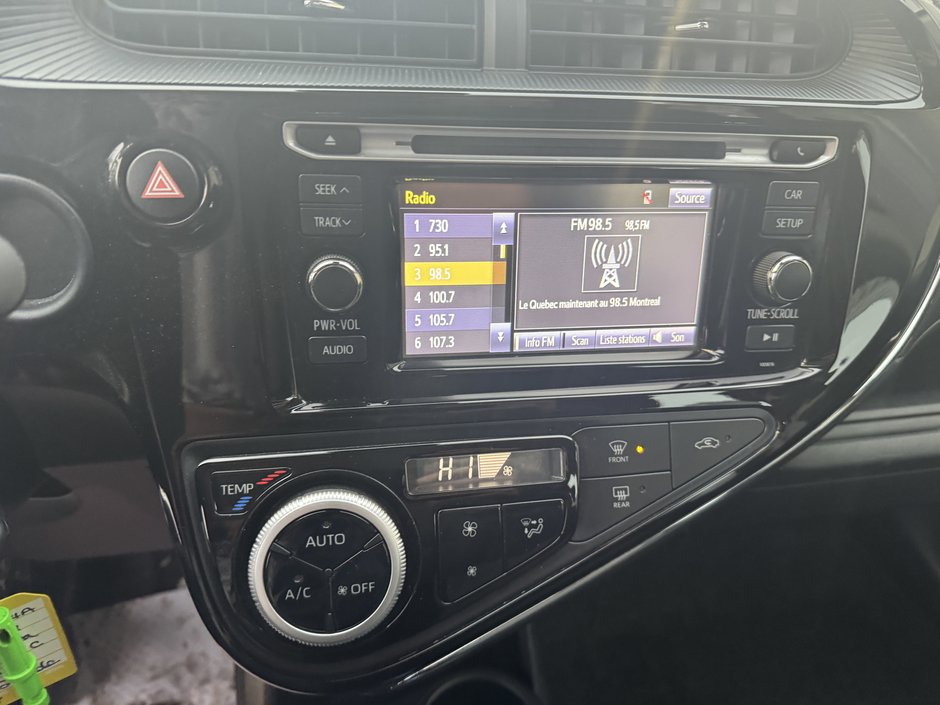 Toyota Prius c Upgrade 2019-8