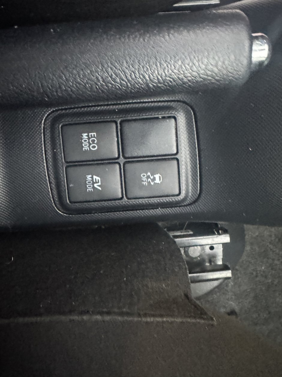 Toyota Prius c Upgrade 2019-1