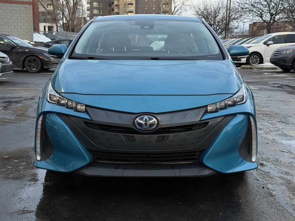 Toyota Prius Prime  2020-8