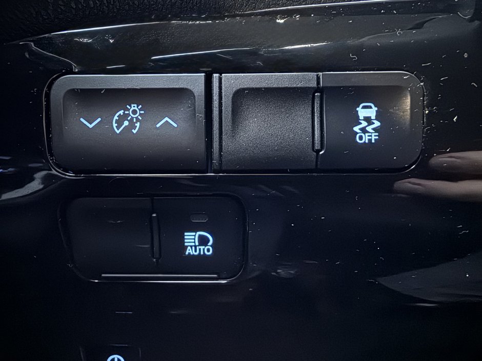 Toyota Prius Prime  2020-21