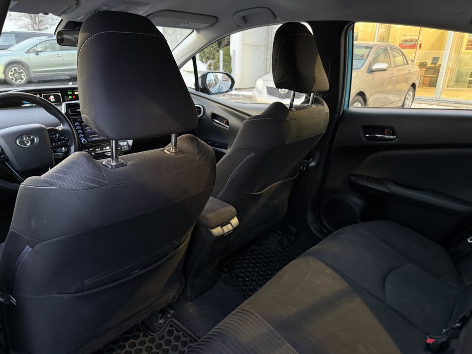 Toyota Prius Prime  2020-34