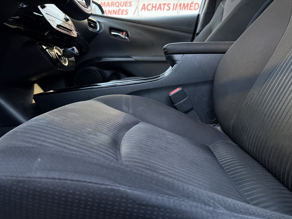 Toyota Prius Prime  2020-10