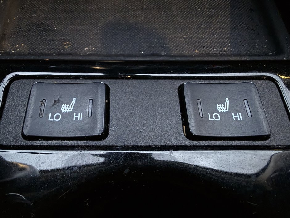 Toyota Prius Prime  2020-31