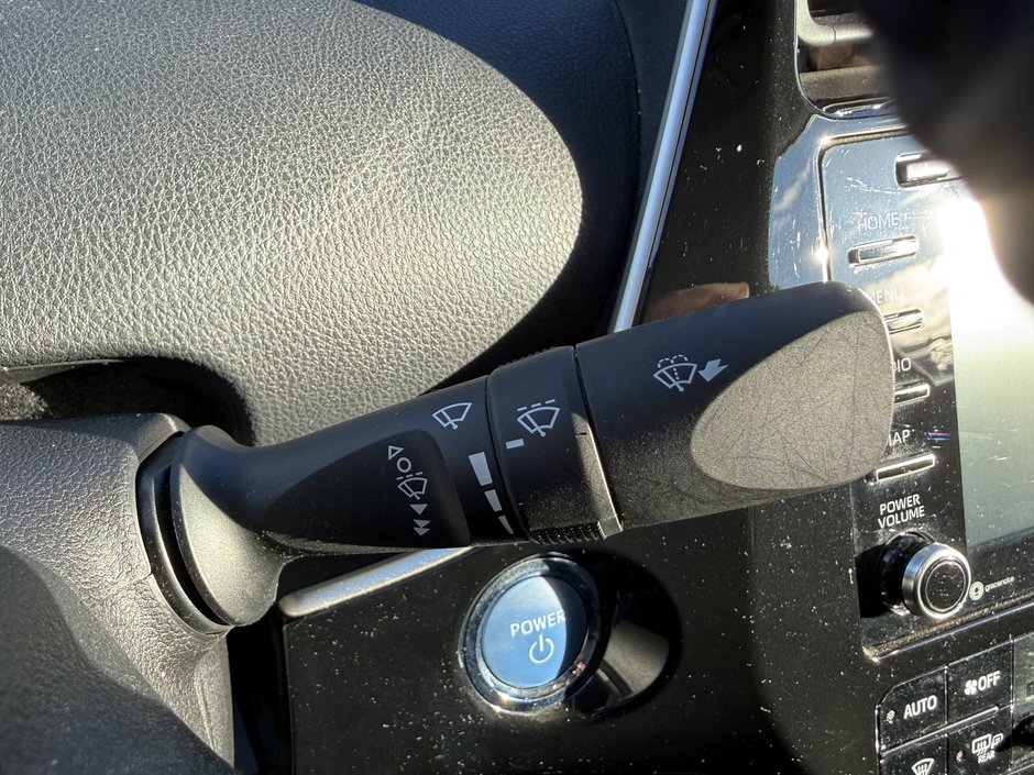 Toyota Prius Prime  2021-19