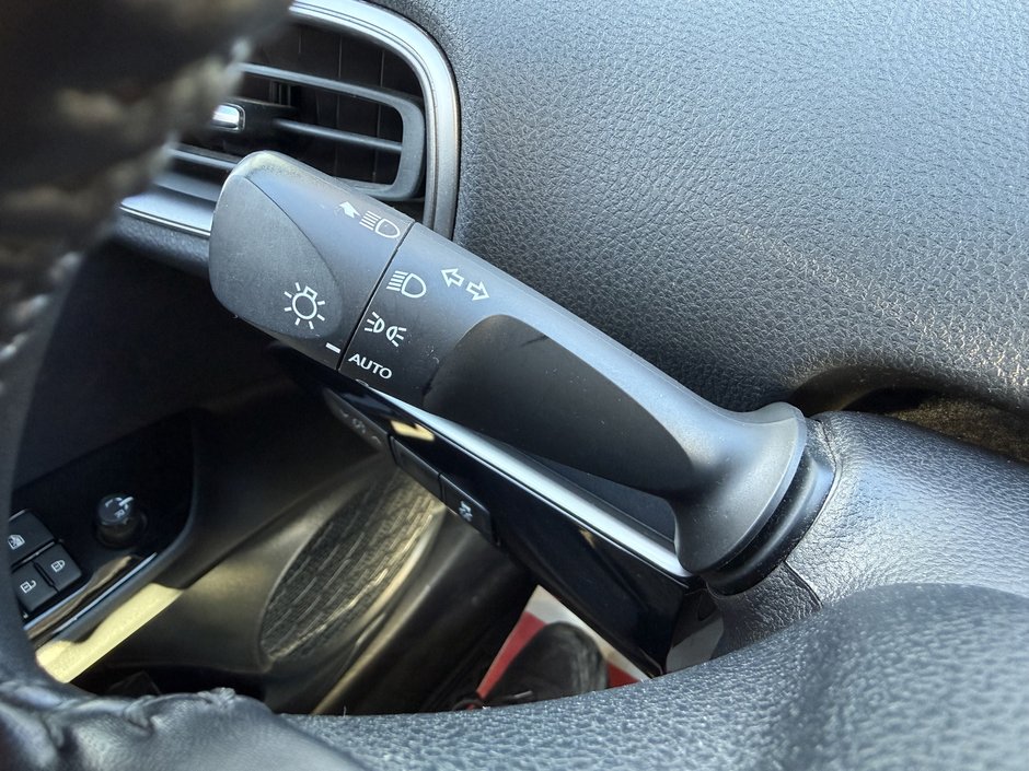 Toyota Prius Prime  2021-17