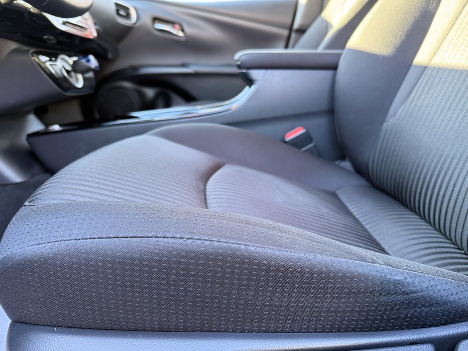 Toyota Prius Prime  2021-10