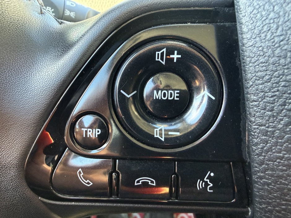 Toyota Prius Prime  2021-16