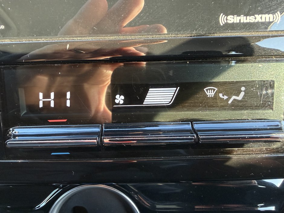 Toyota Prius Prime  2021-29