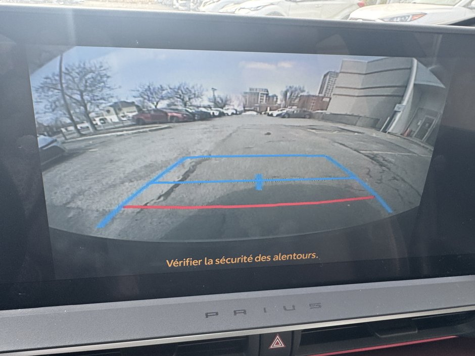 Toyota Prius Plug-in Hybrid XSE 2023-7