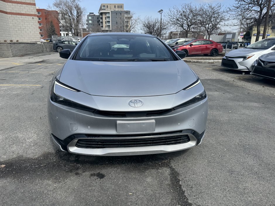Toyota Prius Plug-in Hybrid XSE 2023-14