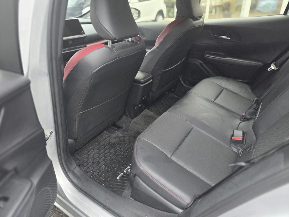 Toyota Prius Plug-in Hybrid XSE 2023-15