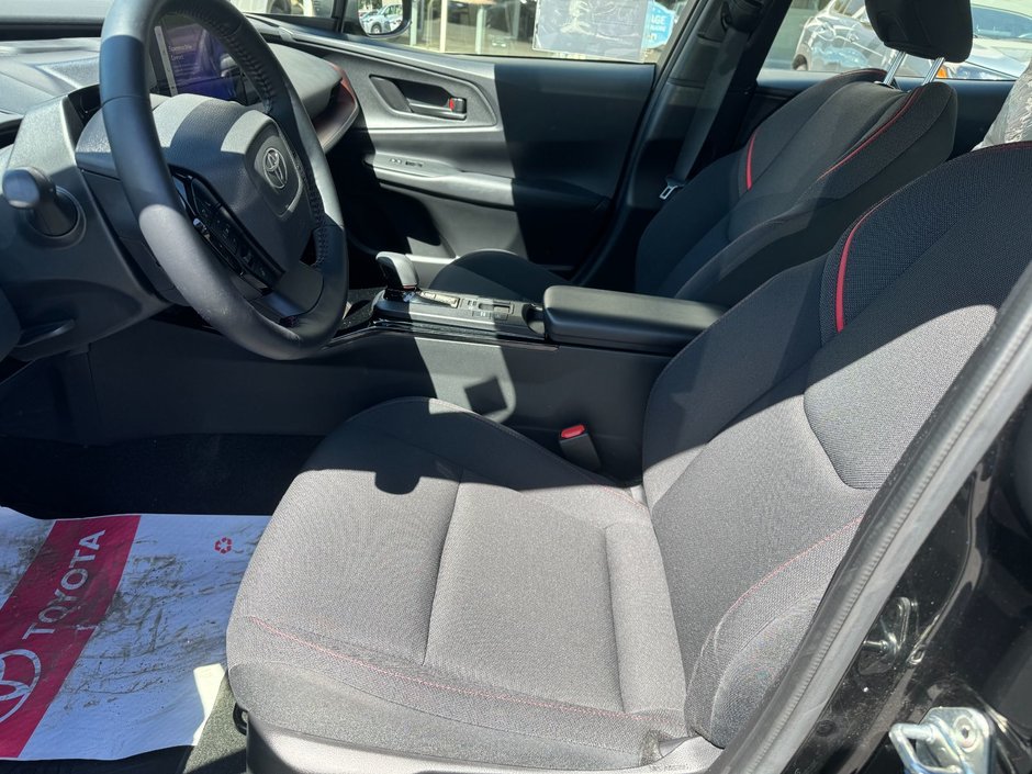 2023 Toyota Prius Prime SE-9