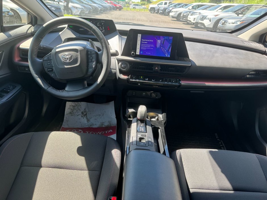 2023 Toyota Prius Prime SE-8
