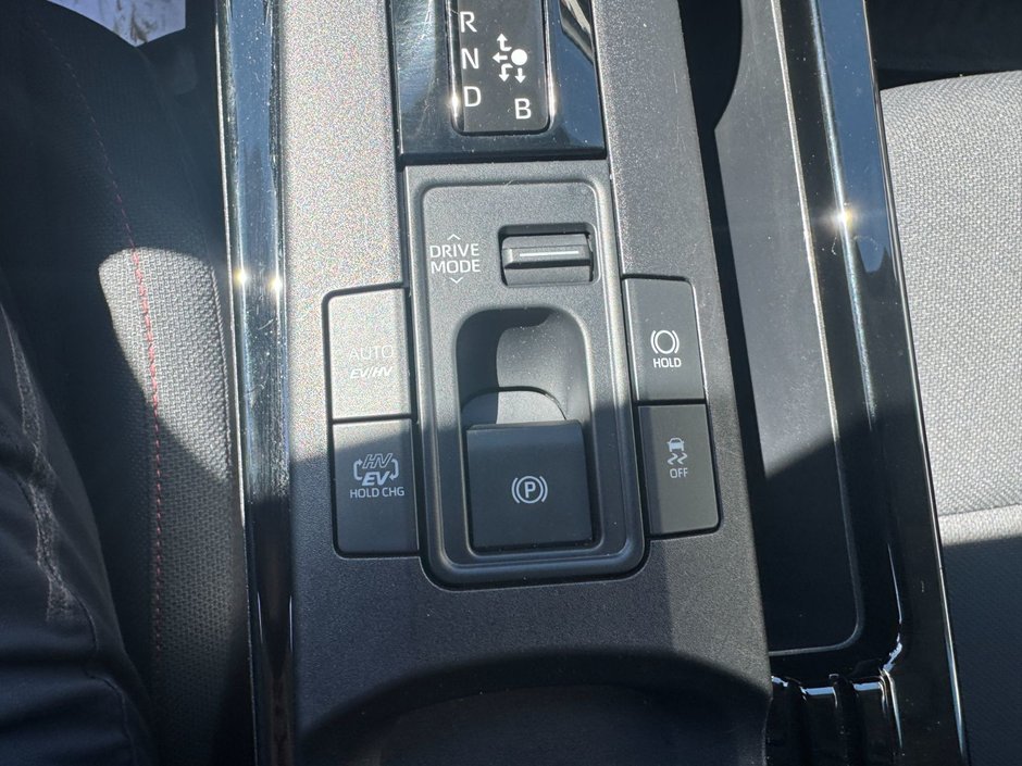 2023 Toyota Prius Prime SE-13