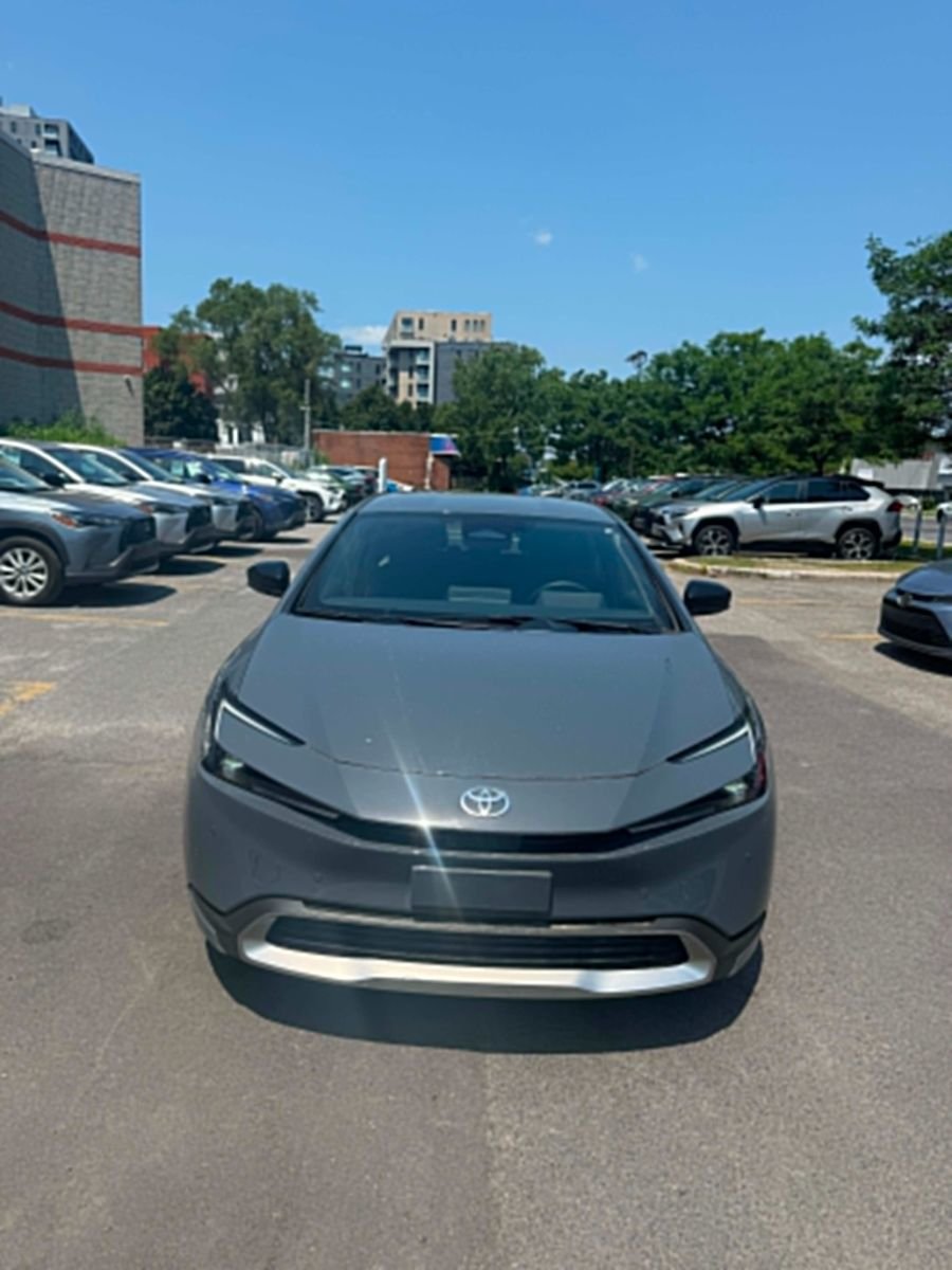 2024 Toyota Prius Prime-1