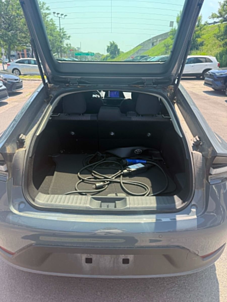 2024 Toyota Prius Prime-9
