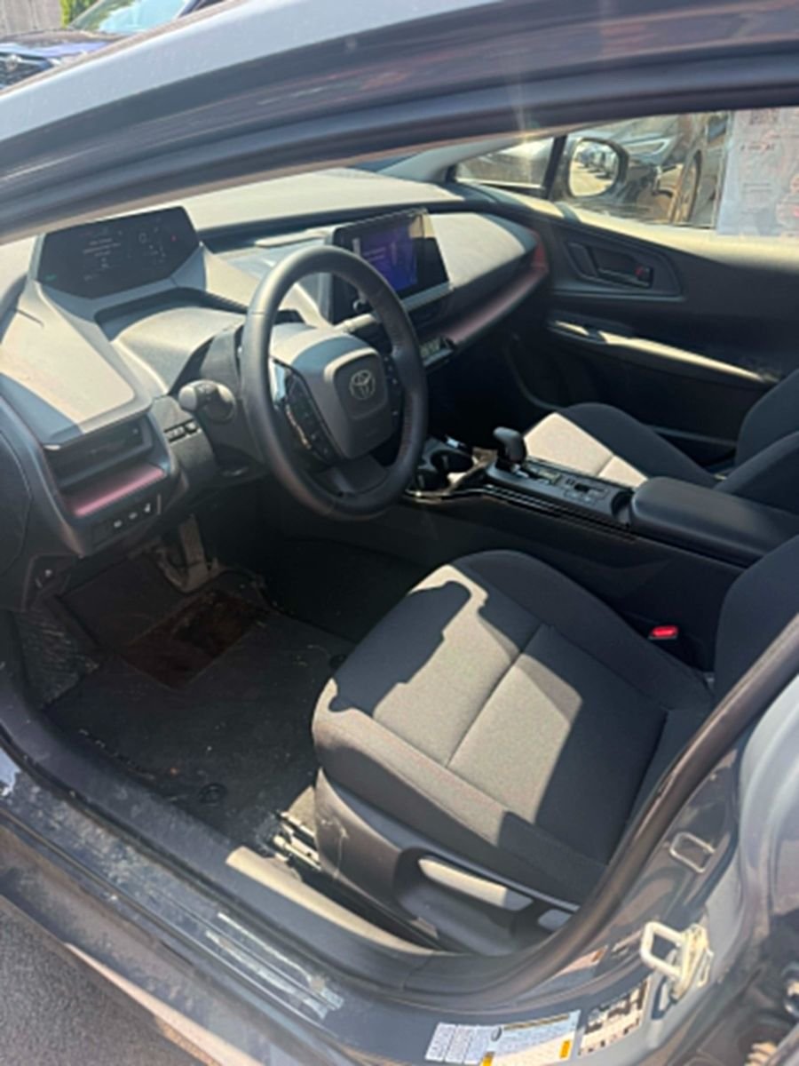 2024 Toyota Prius Prime-8