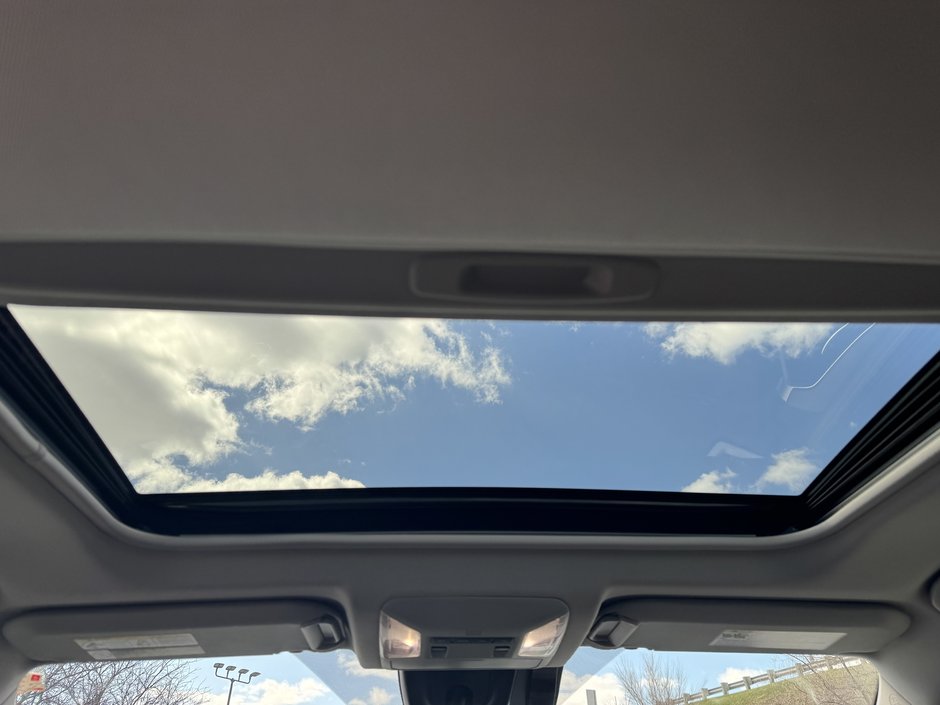 2022 Toyota RAV4 Hybrid XLE-30