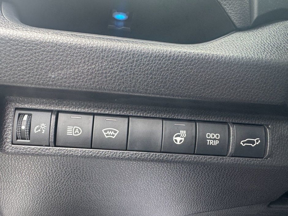 Toyota RAV4 Prime XSE 2023-17