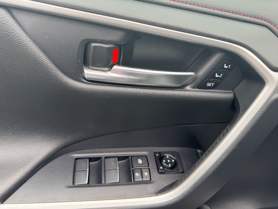 2024 Toyota RAV4 Prime SE-17