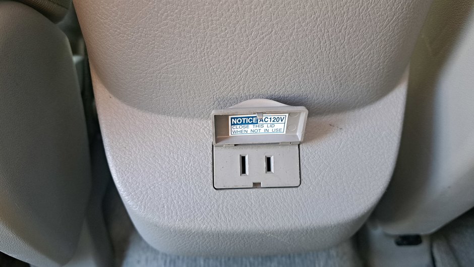 Toyota RAV4 Limited 2009-28