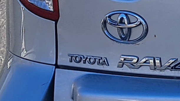 Toyota RAV4 Limited 2009-31