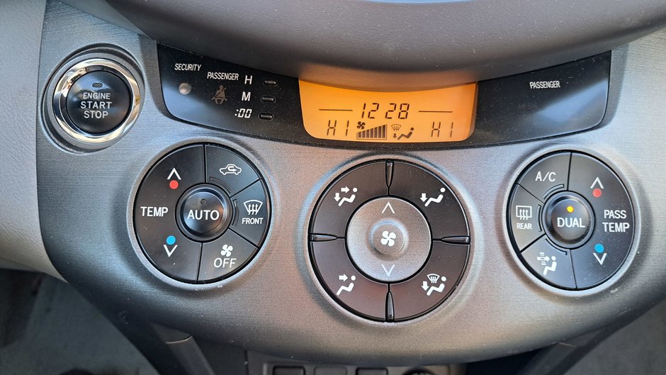 Toyota RAV4 Limited 2009-19