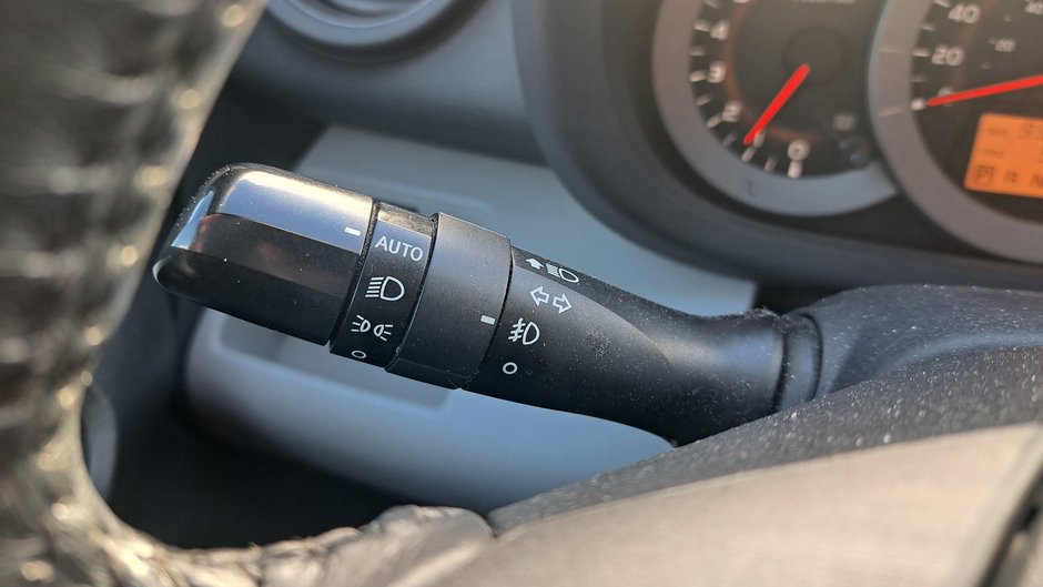 Toyota RAV4 Limited 2009-15