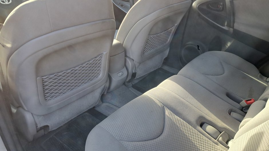 Toyota RAV4 Limited 2009-26