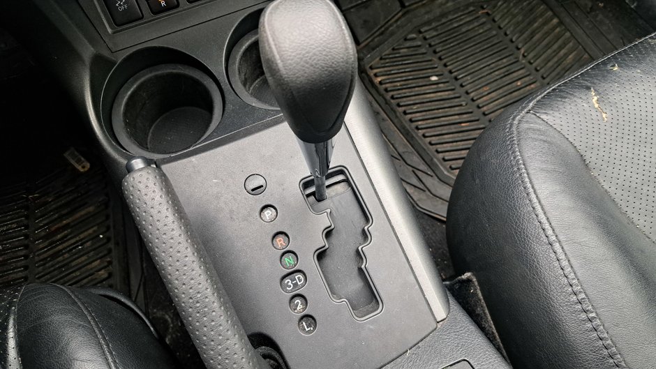 2009 Toyota RAV4 Sport-21