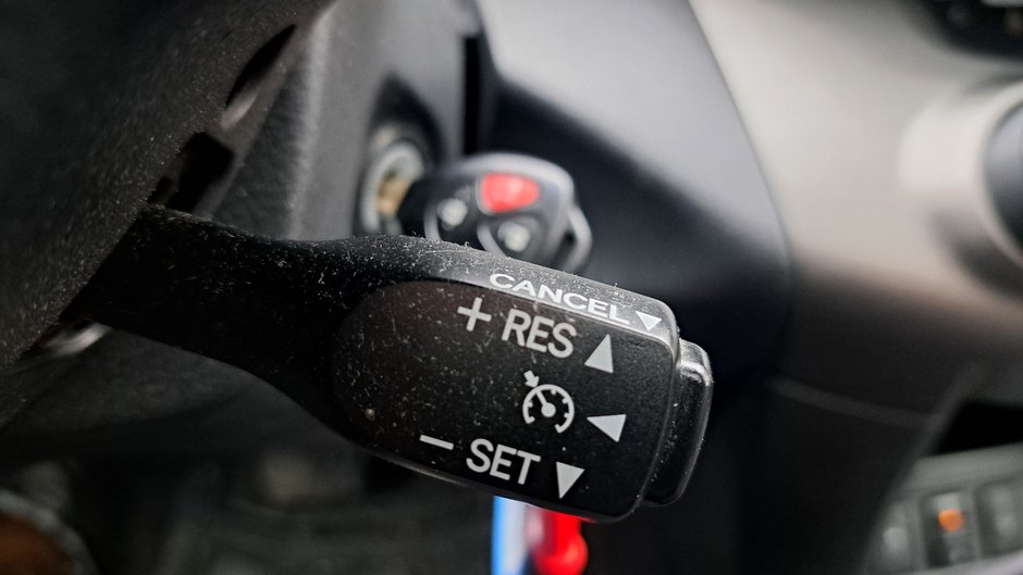 2009 Toyota RAV4 Sport-12