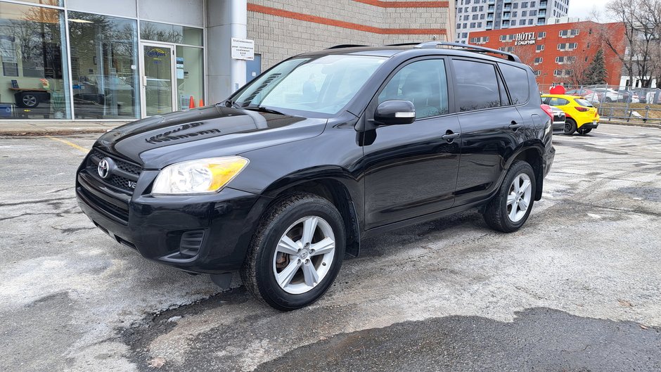 Toyota RAV4 Base 2010-0