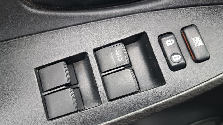 Toyota RAV4 Base 2010-20