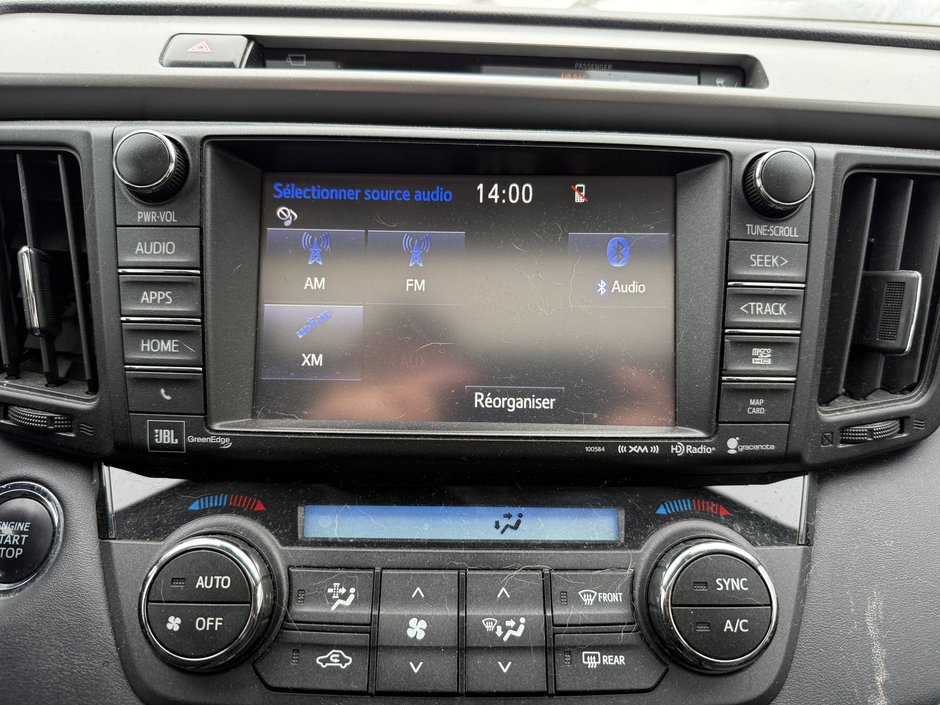 Toyota RAV4 Limited 2016-13